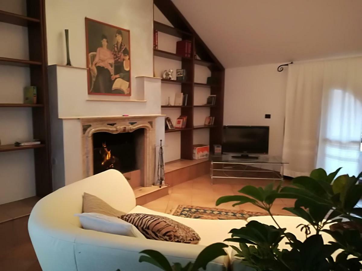 Le Ginestre Bed & Breakfast Caselle Torinese ภายนอก รูปภาพ